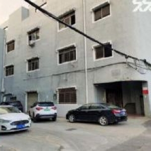 龙岗区厂房布吉丹竹头楼上700平厂房出租，交通方便适合仓库电