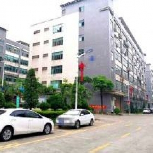 深圳龙华大浪商业中心附近原房东1644平精装工业厂房出租