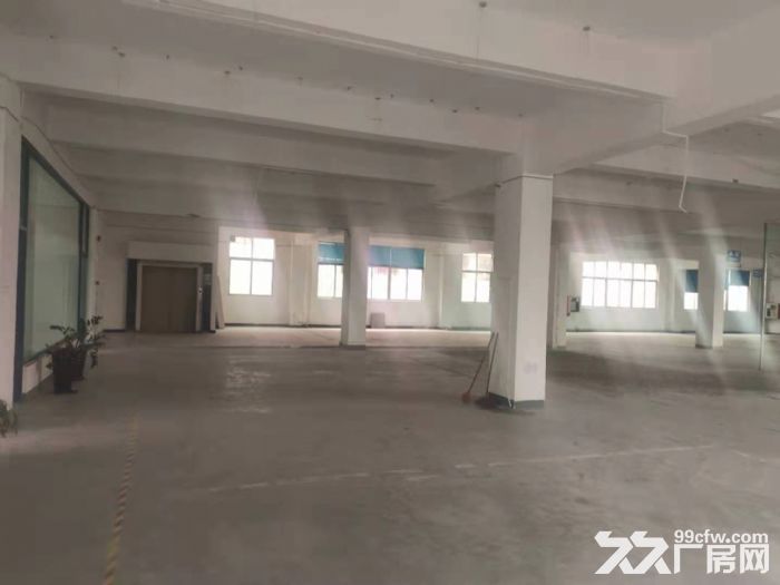 坂田岗头地铁站附近新出二楼整层1600平方厂房出租-图2