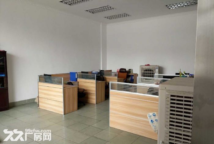 龙岗新生3楼688平方出租，有装修-图2