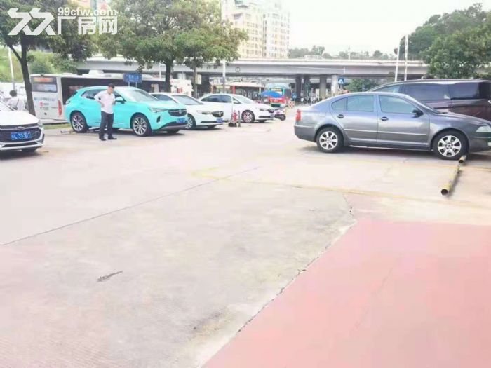 龙华清湖高速路出口路边一楼展厅950平厂房出租-图4