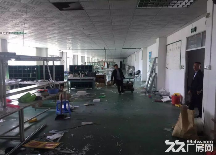 龙岗爱南路旁960平带豪华装修厂房出租-图2