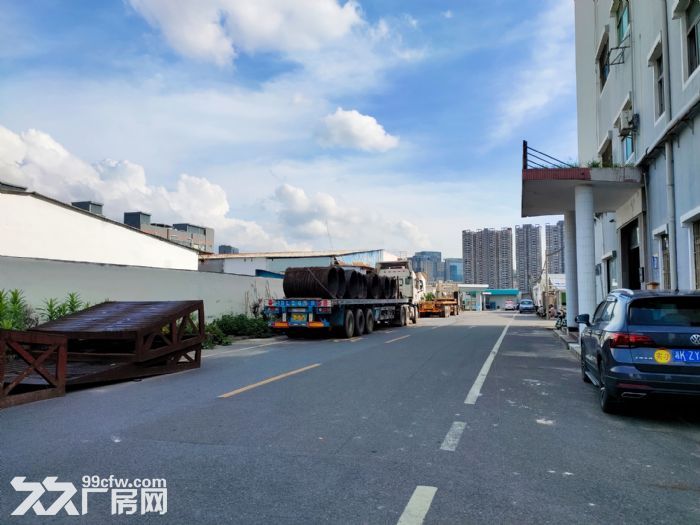 龙岗区南湾街道上李朗方鑫路莱茵工业区厂房出租