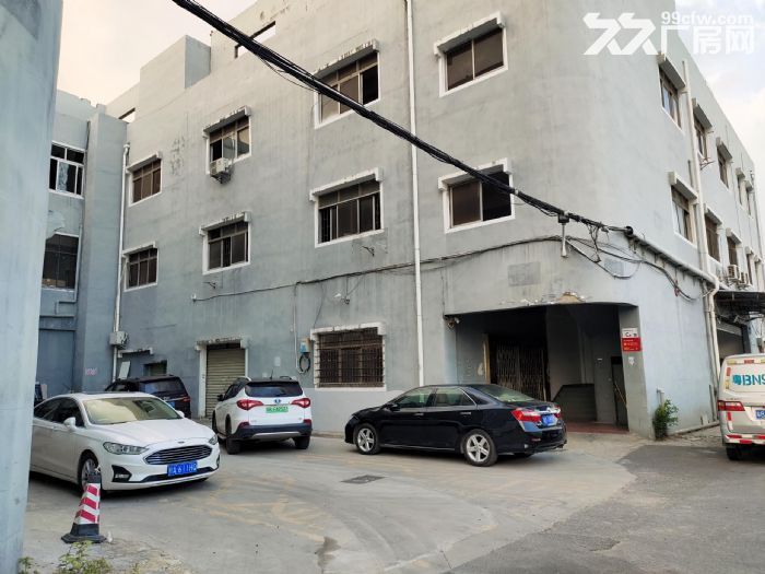 龙岗区厂房布吉丹竹头楼上700平厂房出租，交通方便适合仓库电商