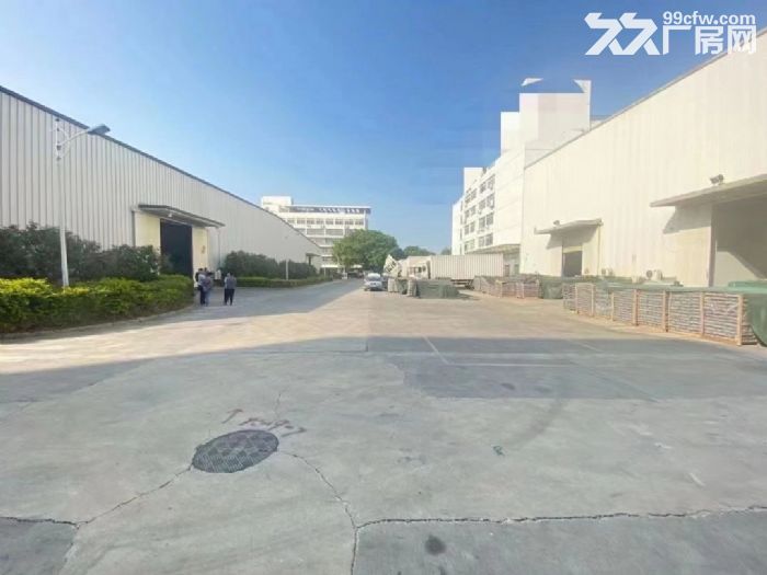 石岩稀缺资源15米高钢构加标准厂房出租