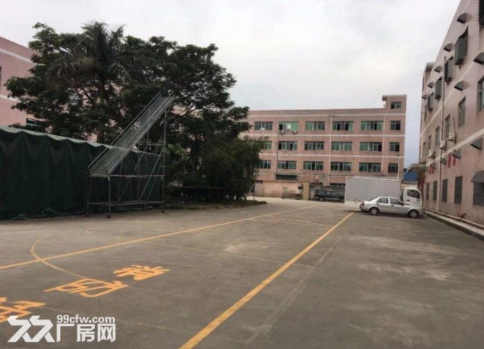 坪山碧岭工业区新出一二楼各1000平厂房出租可分租