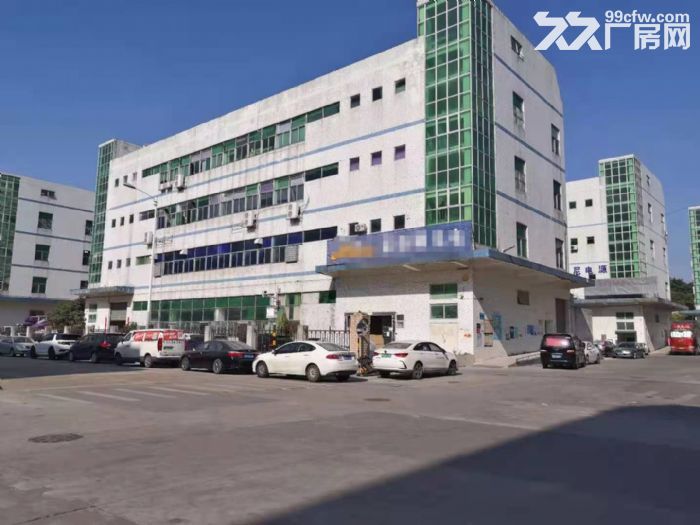 深圳龙华大浪新围工业区2楼1350平精装工业厂房出租。